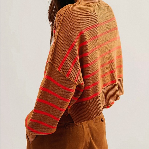 Easy Street Stripe Crop Pullover - Picture 4 of 4